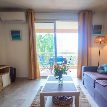 T2 Renove, Confort, Plage A Pied Apartment Frejus